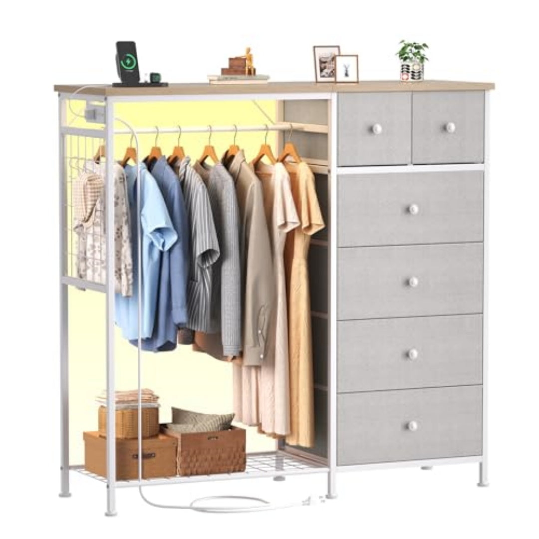 Lockers, Equipped With Hanging Racks And Charging Stations With LED Lights, Fabric Lockers With Shelves And Wooden Roof Panels